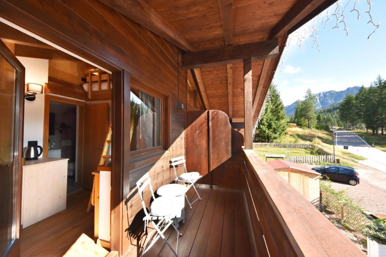 Lo Chalet delle Ville Varena Buitenkant foto